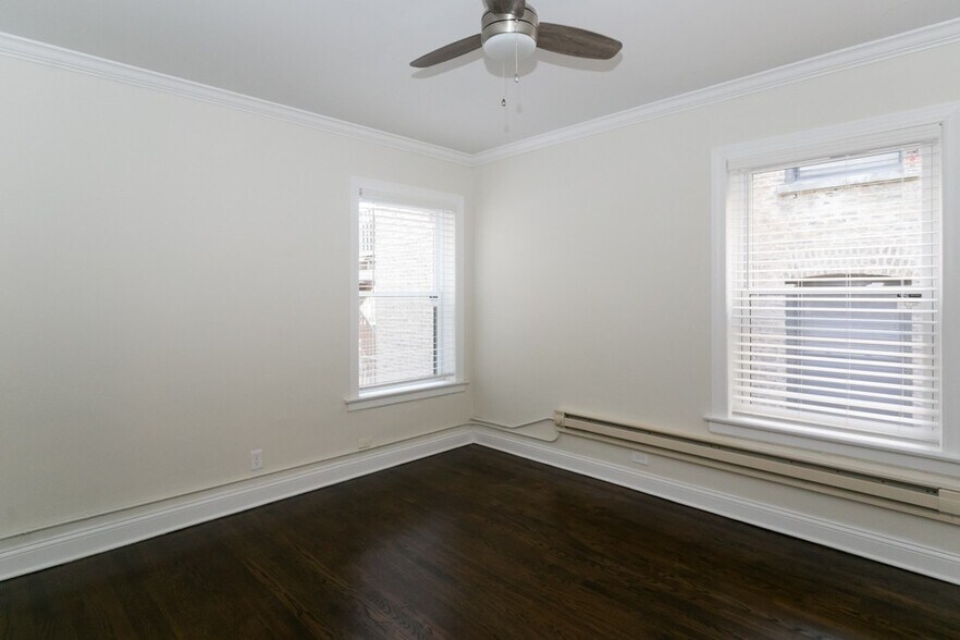 Building Photo - 1122 Maple Ave