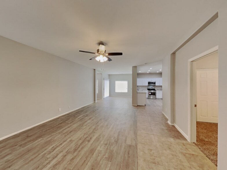 Building Photo - 44220 Caven Dr