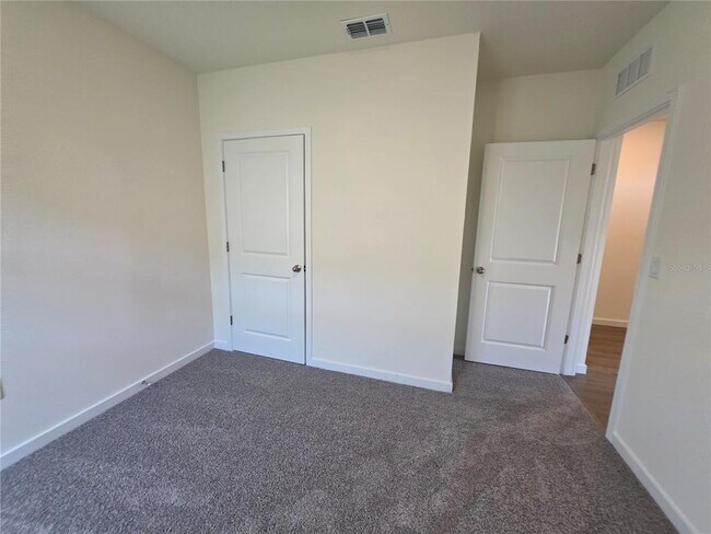 Building Photo - 1009 Champion Ridge Dr