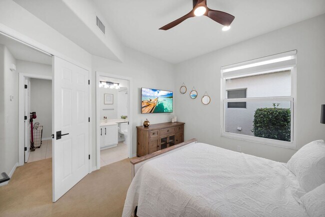 Building Photo - Fully Furnished 3 beds 3 bath Annual Rental with Private Heated Pool in Ventura Pelican Marsh