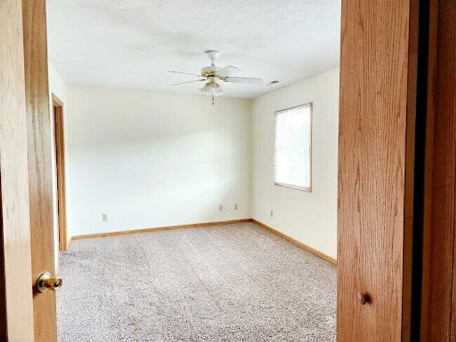 Building Photo - 892 Tremont St