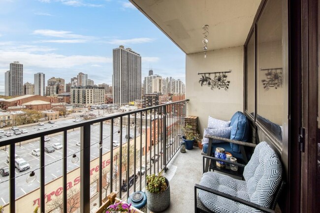 Building Photo - 1 bedroom in Chicago IL 60614