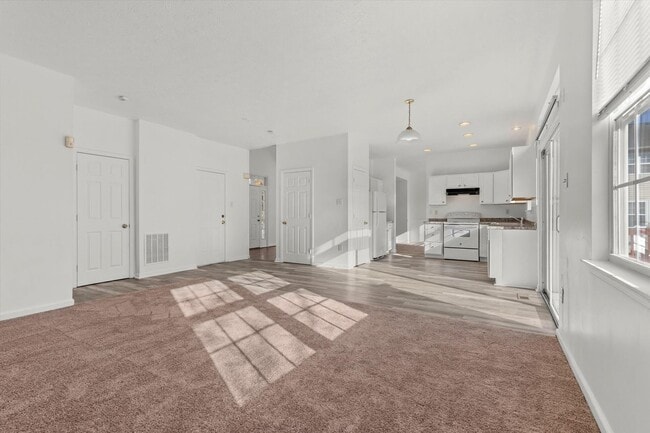 Building Photo - 4BR Columbia Home w/ Finished Basement, Deck & Open Green Space