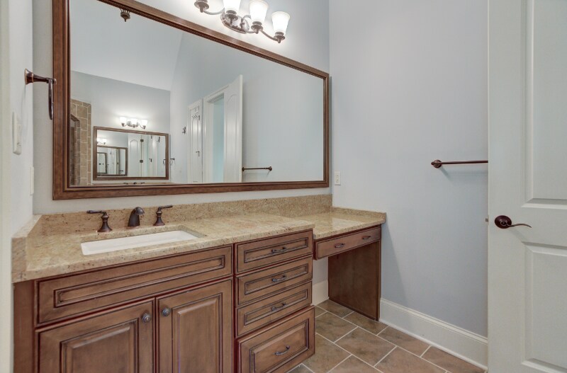 Building Photo - 1407 Idstone Way