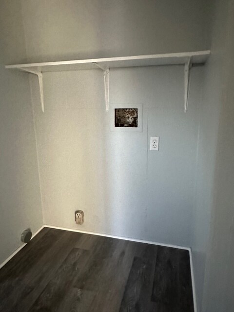 Building Photo - 4656 Main St