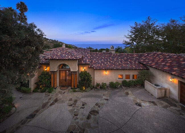 Building Photo - 22560 Carbon Mesa Rd