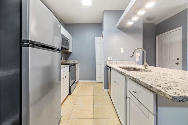 Building Photo - 16573 Enclave Village Dr