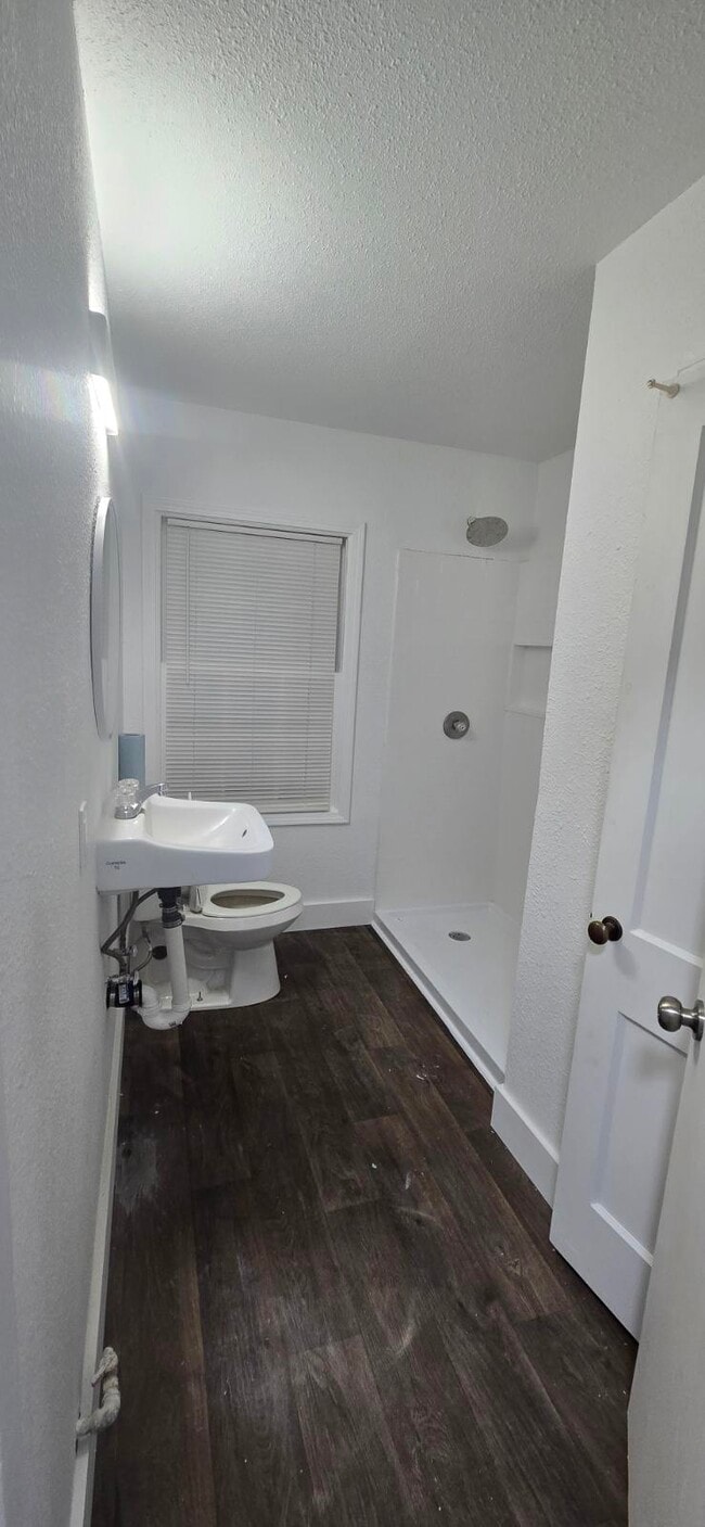 Building Photo - 2221 Norma St