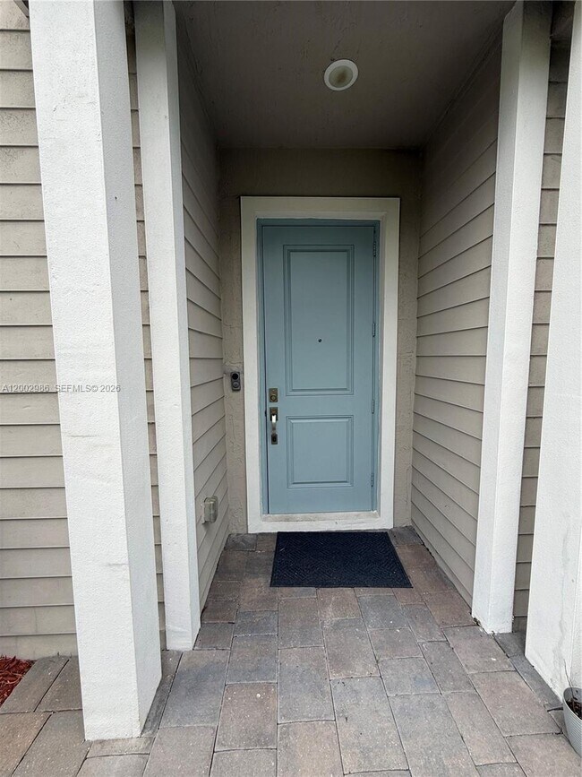 Building Photo - 1743 SE 9th Terrace