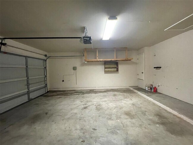 Building Photo - 7820 Little Deer Trail