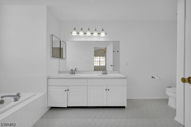 Building Photo - 11 Timothy Ct