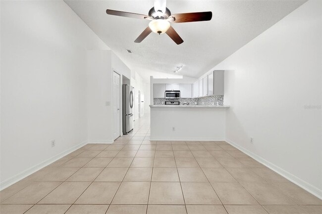 Building Photo - 13817 Valleybrooke Ln