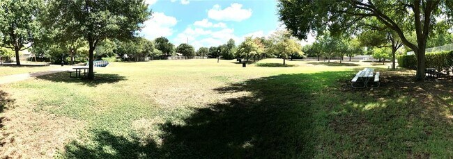 Building Photo - 9716 Sugar Hill Dr