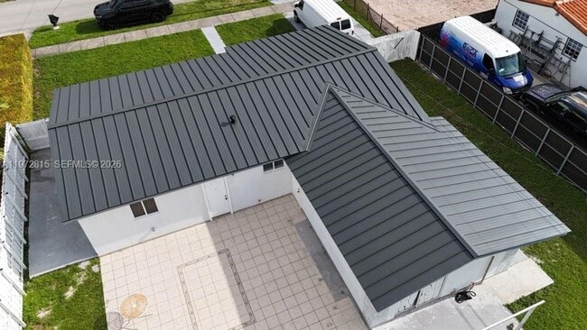 Building Photo - 10317 SW 7th St