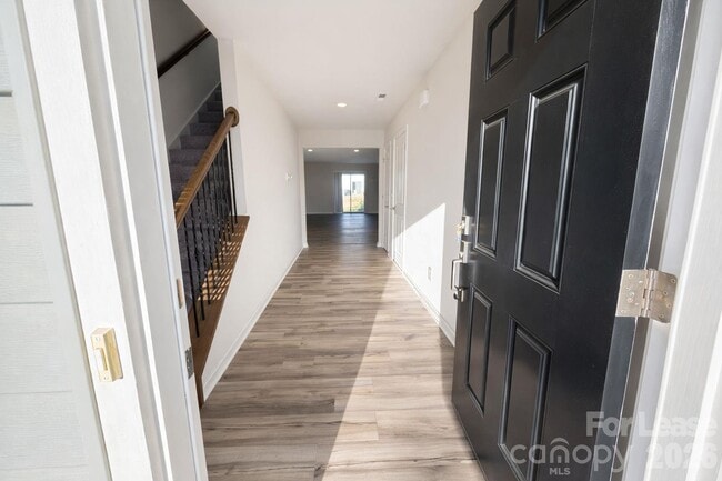 Building Photo - 193 Brentwood Dr