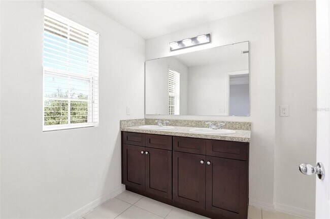 Building Photo - 4813 Apple Blossom Ln