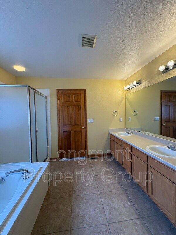 Building Photo - 1022 Morning Dove Dr