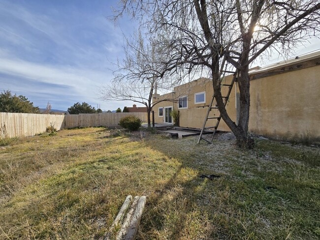 Building Photo - 2984 Corte Ojo De Agua