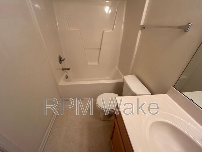 Building Photo - 8307 Glenwood Springs Ct