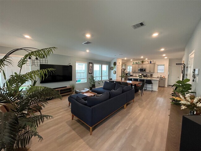 Building Photo - 21207 Bering Reach Dr