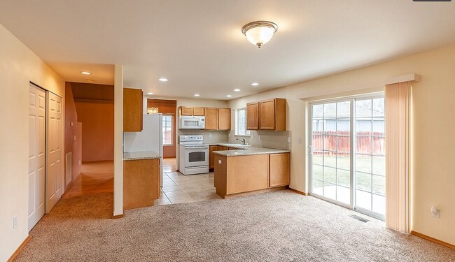 Building Photo - Home in Desert Highlands Neighborhood