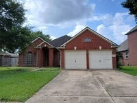 Building Photo - 21531 Cedar Cove Dr