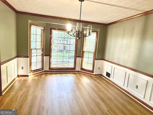 Building Photo - 3707 John Carrol Dr