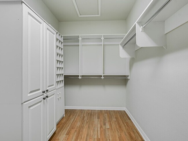 Building Photo - 138 Dewberry Dr