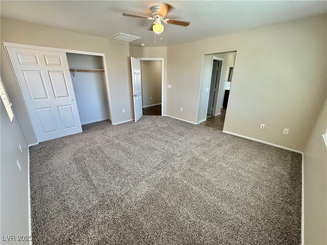 Building Photo - 5737 Ingleside St