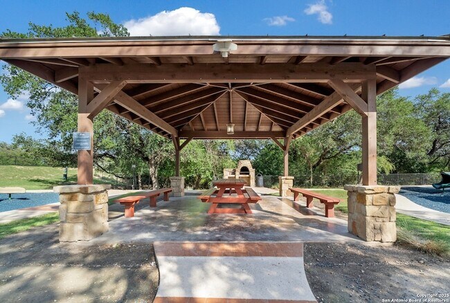 Building Photo - 12606 Texas Gold