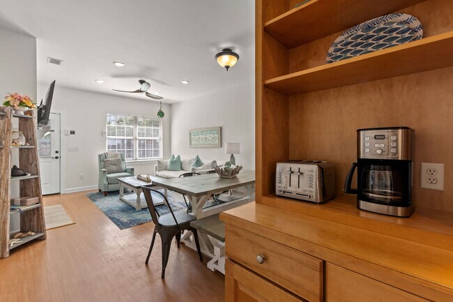 Building Photo - 95 Cobia St