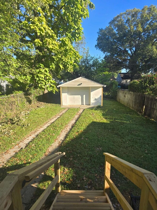 Building Photo - "Newly and beautifully remodeled 3-Bed Gem on Denmark Street!"