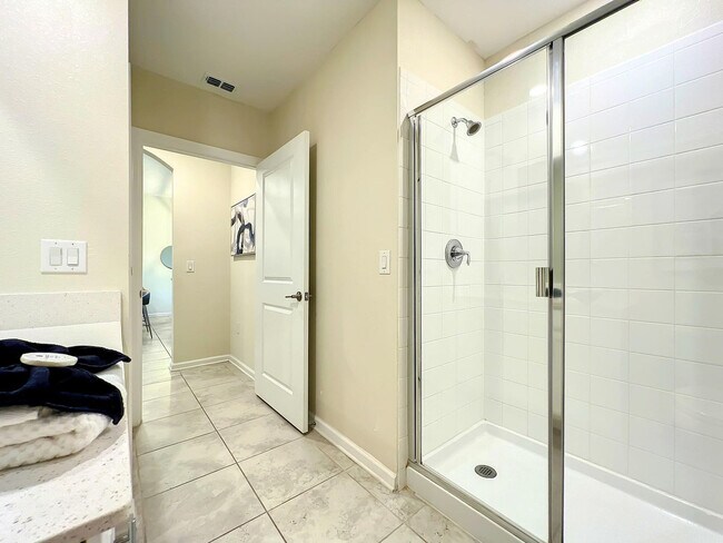 Building Photo - 741 Ocean Course Ave