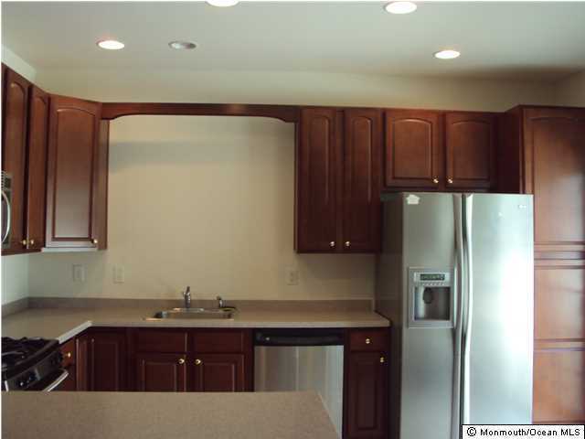 Building Photo - 6 Fells Dr