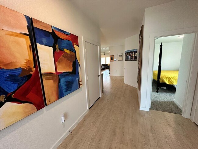 Building Photo - 9613 Oxbow Strap Dr