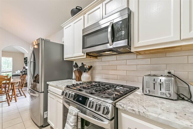 Building Photo - 18606 Walden Glen Cir