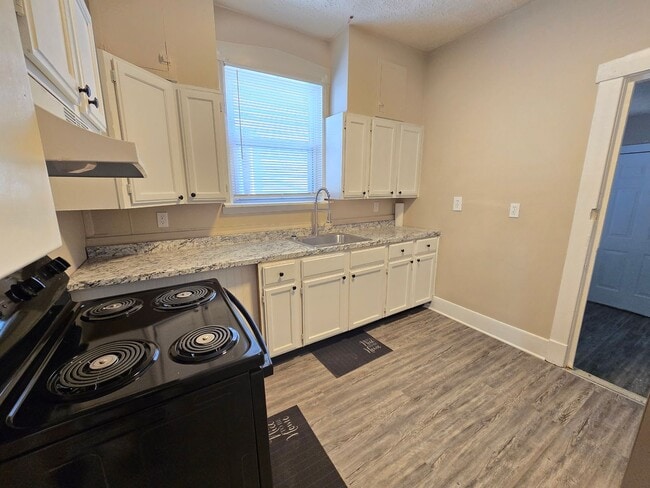 Building Photo - ? Renovated 4-Bedroom Home with Modern Upgrades & Prime Location