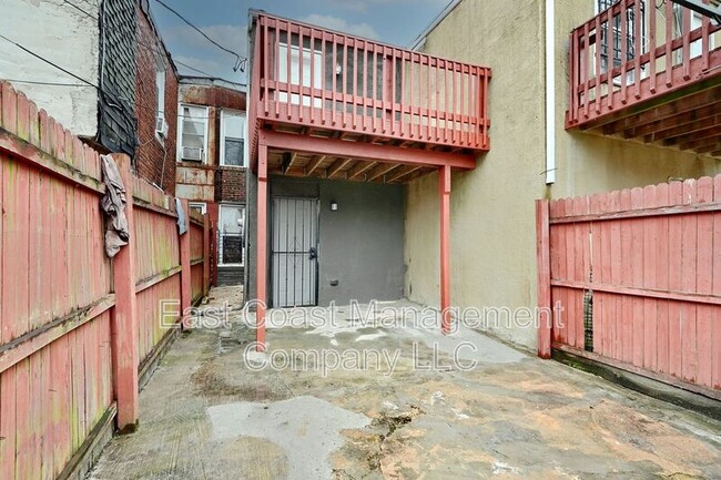 Building Photo - 2537 Woodbrook Ave