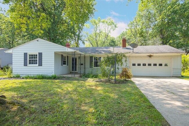 Primary Photo - NICE RANCH IN AMHERST!