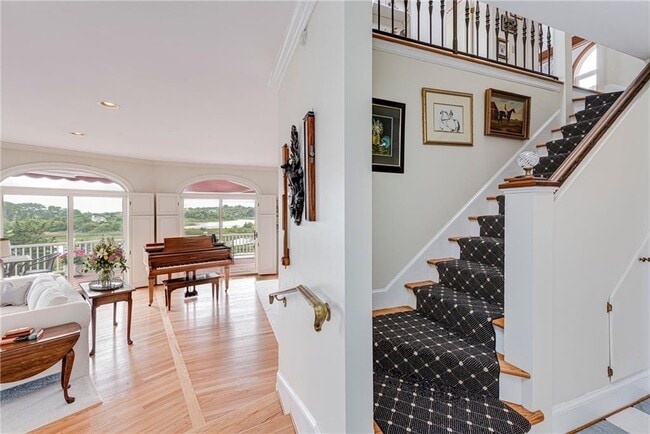 Building Photo - 25 Ocean Heights Rd