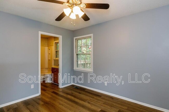 Building Photo - 1009 Springview Trail