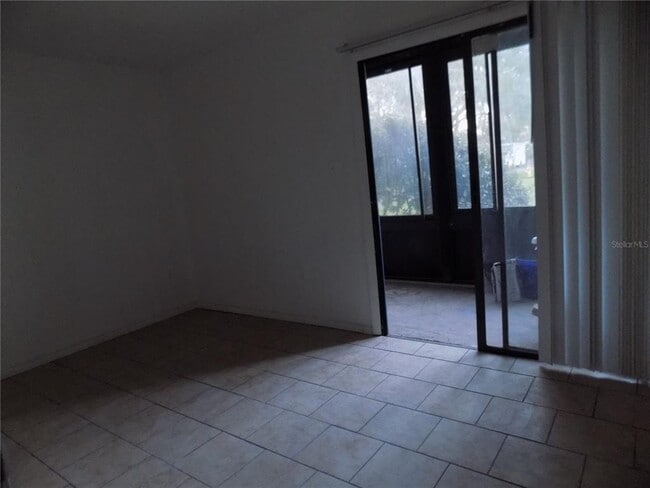 Building Photo - 2811 SW Archer Rd