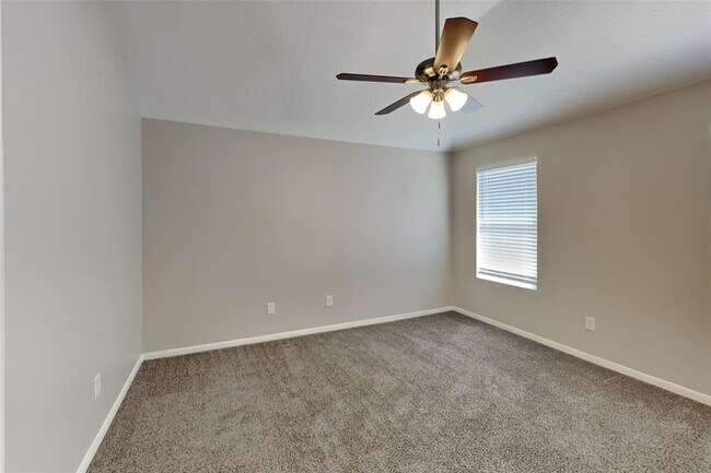 Building Photo - 5546 Calm Ct
