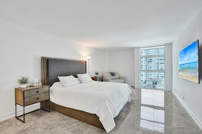 Building Photo - 1360 S Ocean Blvd