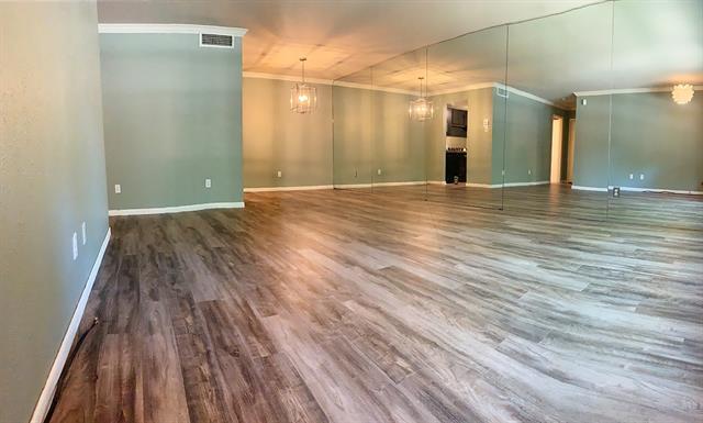 Building Photo - 3827 Gilbert Ave