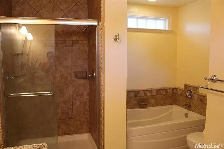 Double Shower and Tub - 1341 56th St