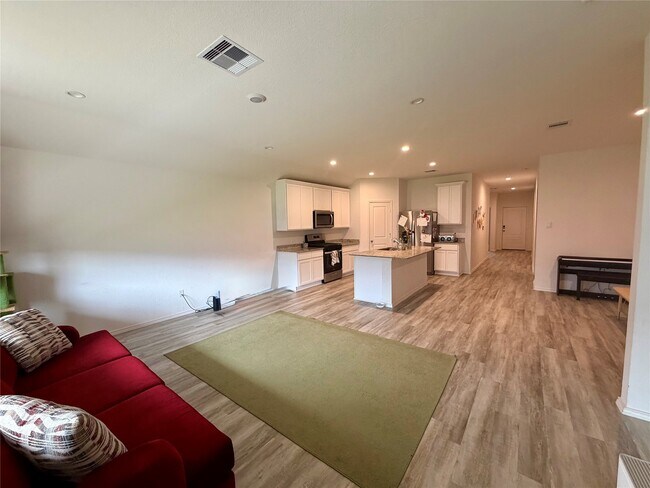 Building Photo - 31119 Brightwell Bnd