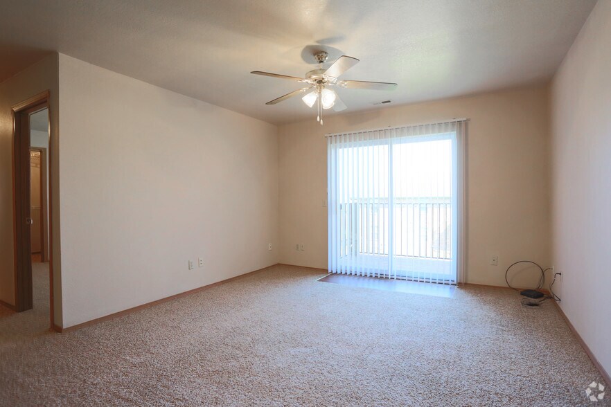 Primary Photo - Maple Gardens Apartments