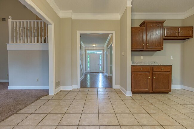 Building Photo - 4375 Big Horn Dr S