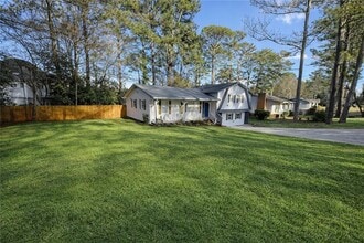 Building Photo - 3210 Ebenezer Rd NE